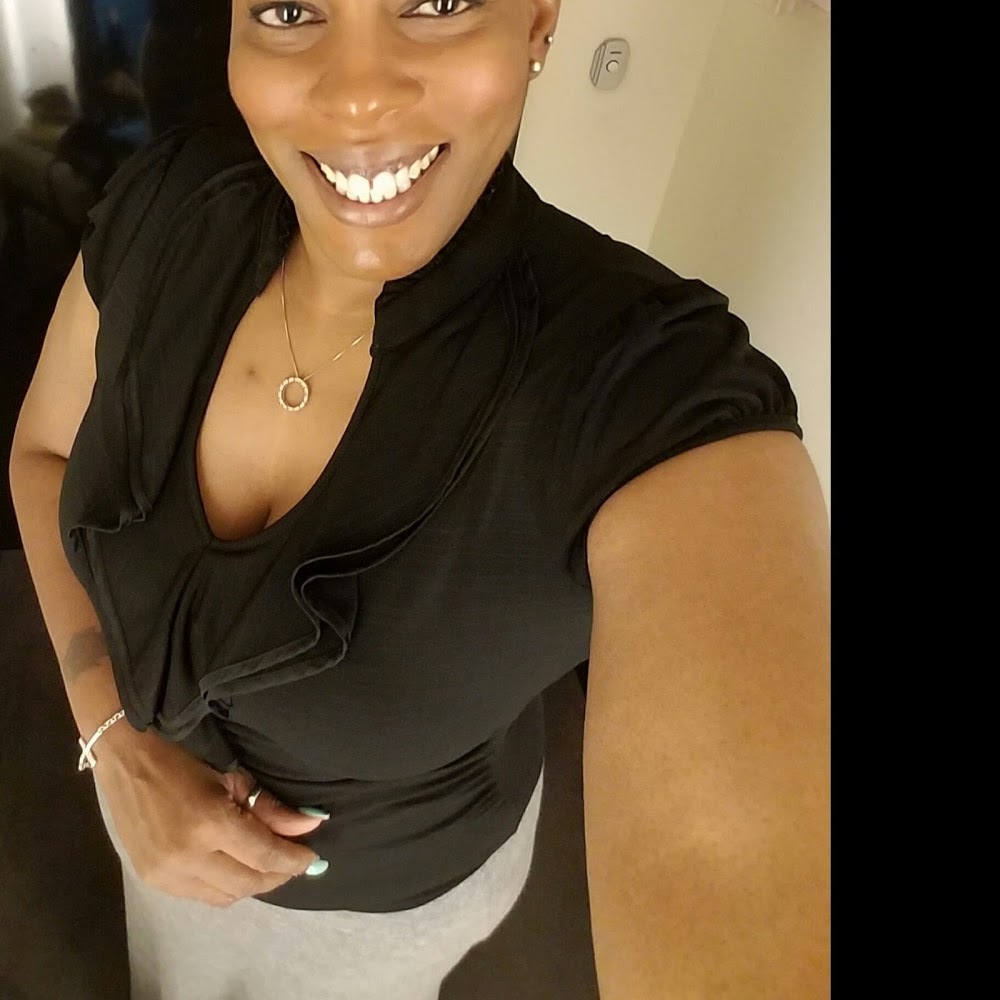 Meet your Posher, Valerie